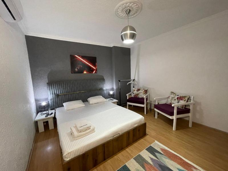 Large Twin Room image 4