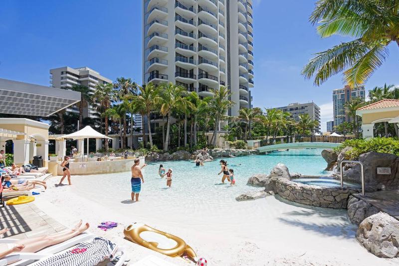 Resort Style Living - Chevron Renaissance - image 6