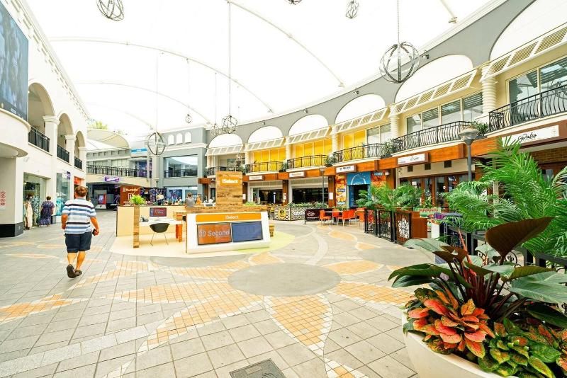 'Towers of Chevron' Blissful Resort-Style Living - image 3