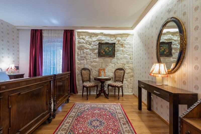 Standard Double Room image 1