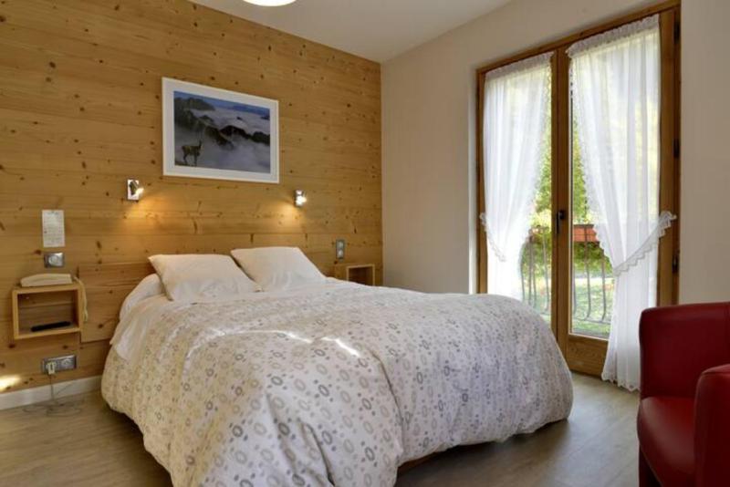 Quadruple Room image 2