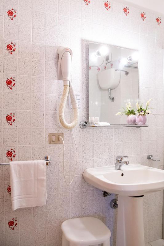One-Bedroom Apartment image 1