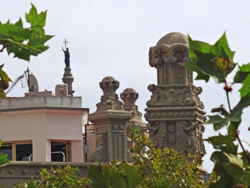 Double or Twin Room with La Rambla Views image 2