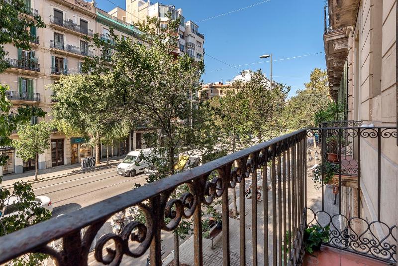 Aragó Suites - image 16