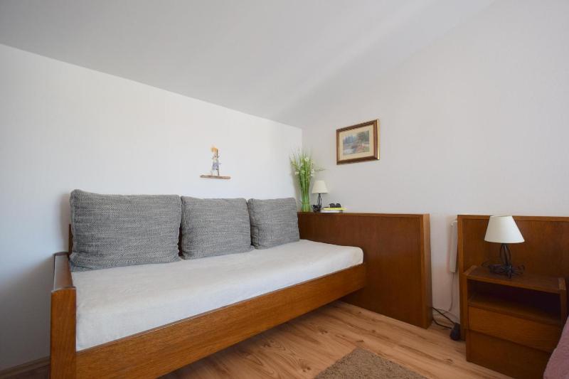 Standard Studio - First Floor image 3