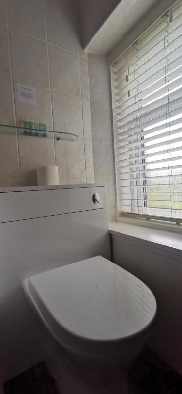 Double Room image 2