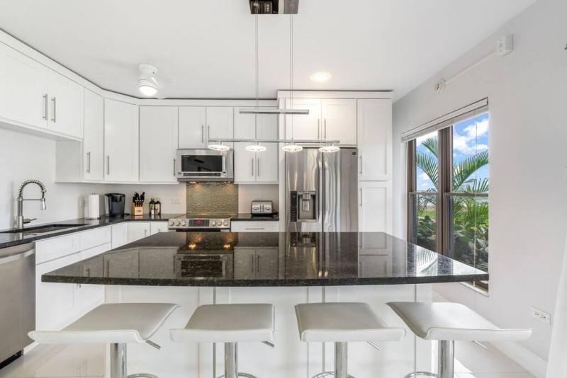 George Town Villas #117 - image 2