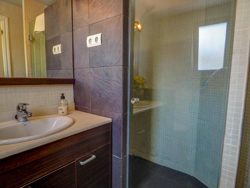 Sea and Sand Penthouse by Hello Homes Sitges - image 49
