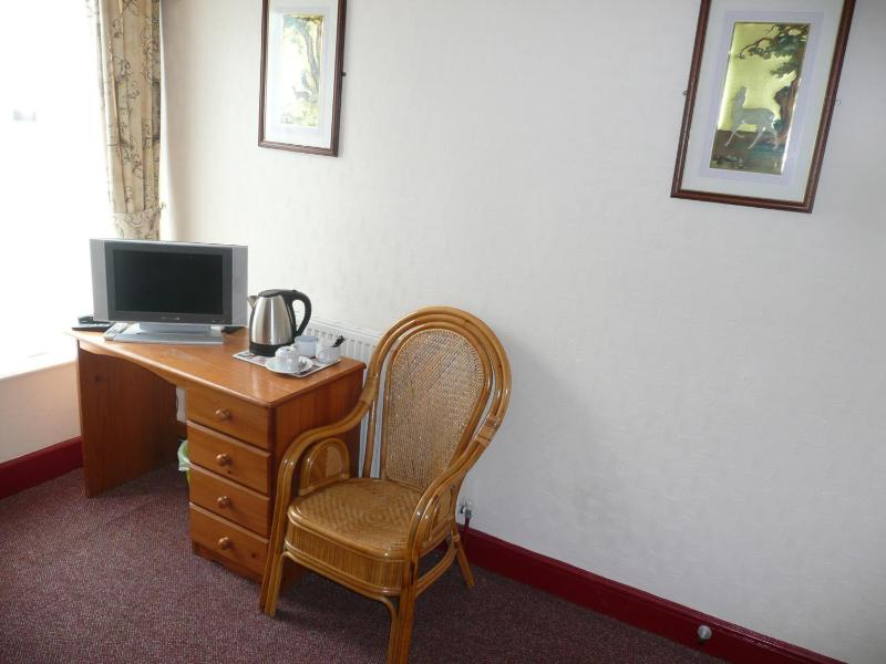 Economy Double Room image 1
