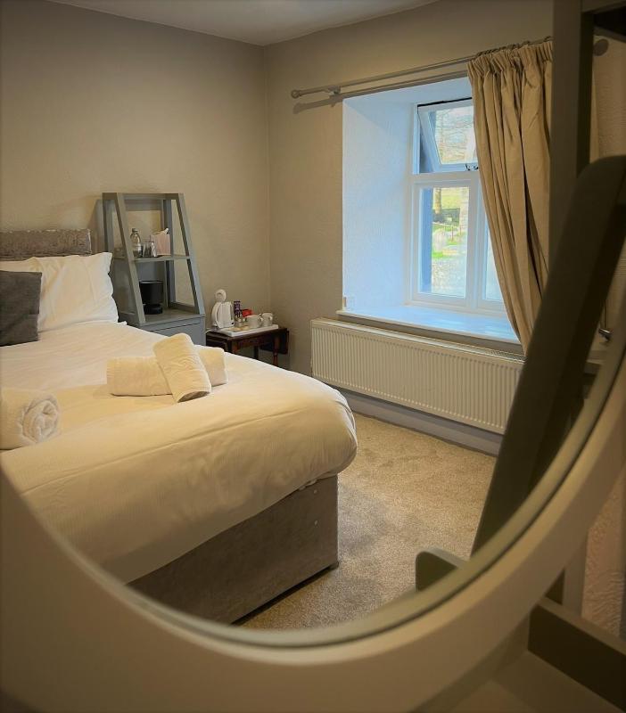 Double Room image 1