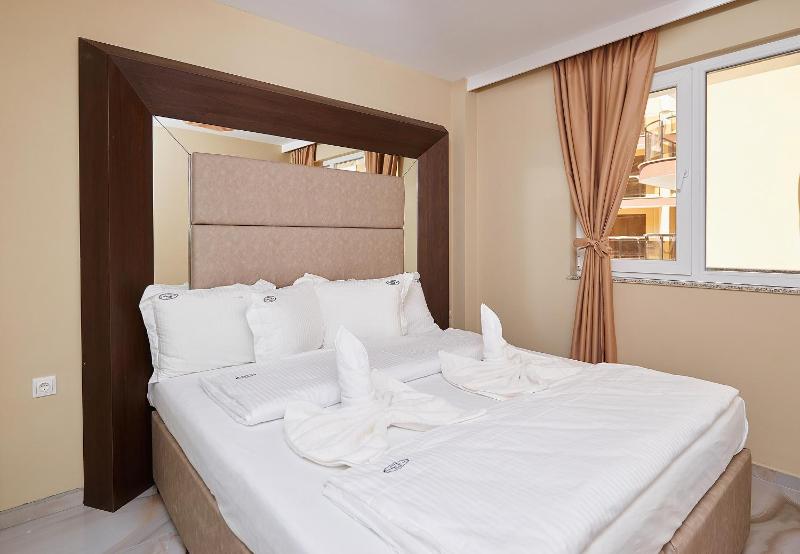  One-Bedroom Apartment with Balcony ( 2 Adults + 2 Children) image 2