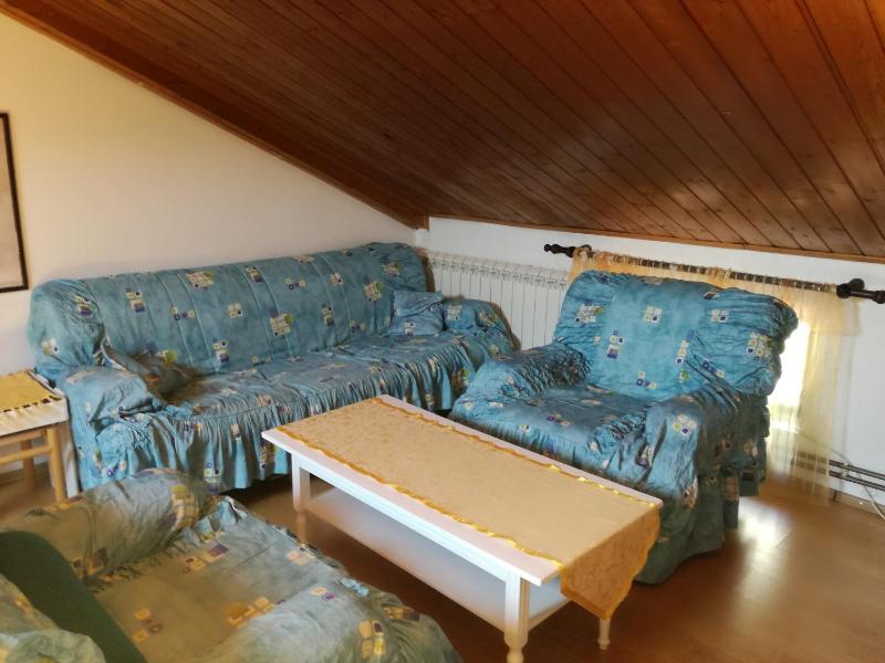 Studio with Balcony image 3
