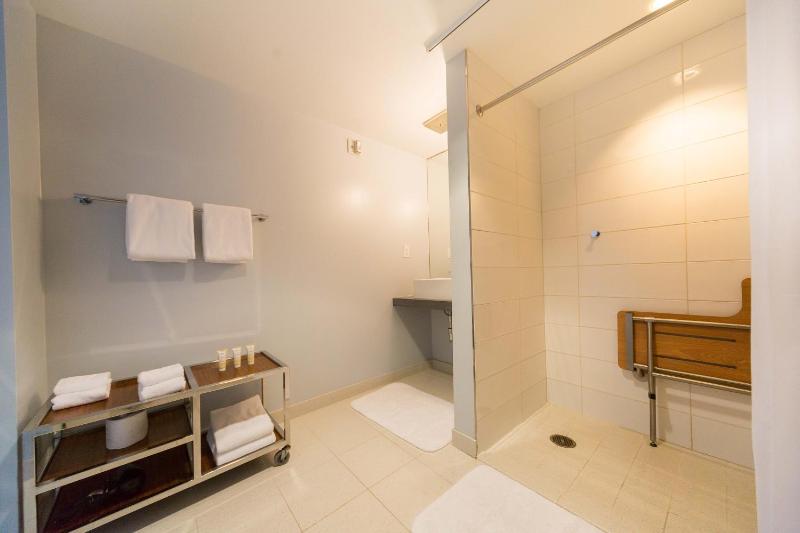 Double Room - Disability Access image 3