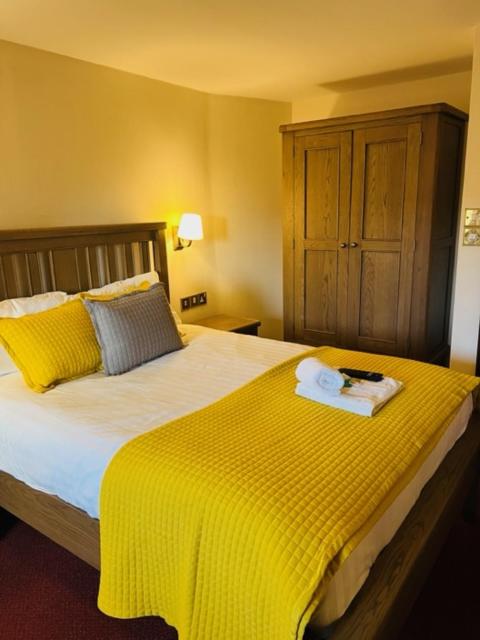 Standard Double Room image 3