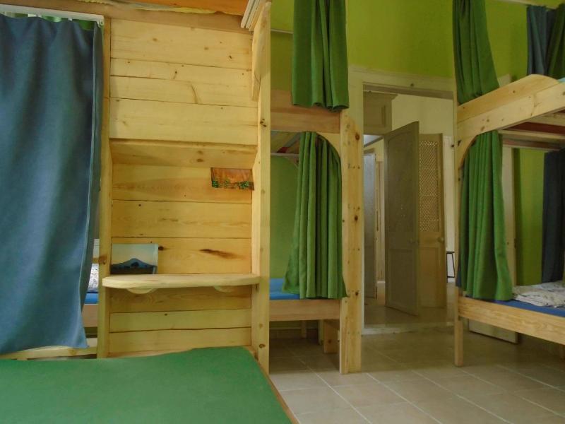 Bed in 6-Bed Mixed Dormitory Room image 1