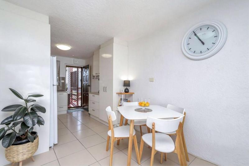 Spanish Villas Unit 6 3 Skyes Ave Kings Beach - image 3