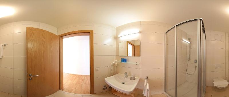 Superior Two-Bedroom Apartment image 4