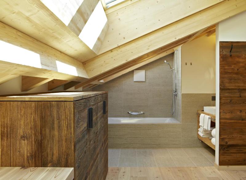  Double Room Classic Design image 4