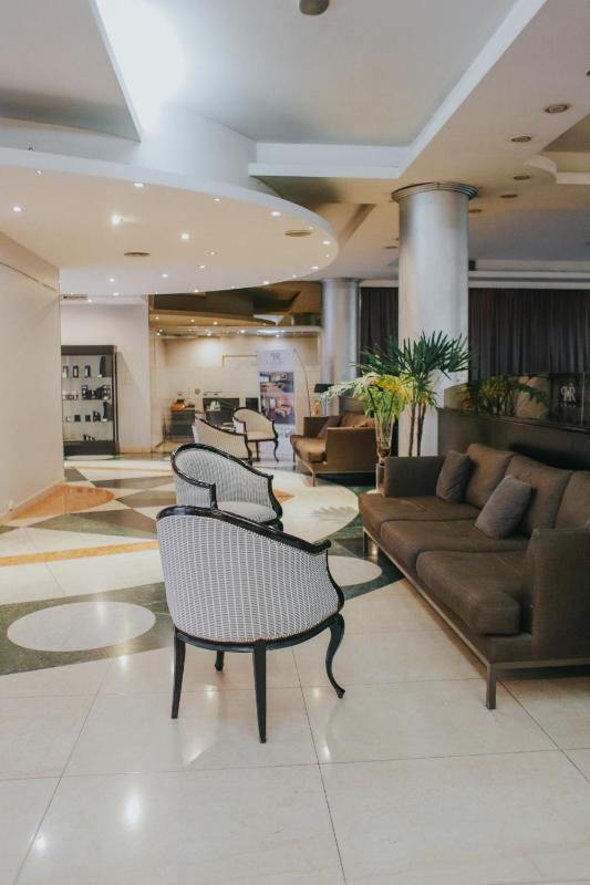 Plaza Real Suites Hotel - image 31