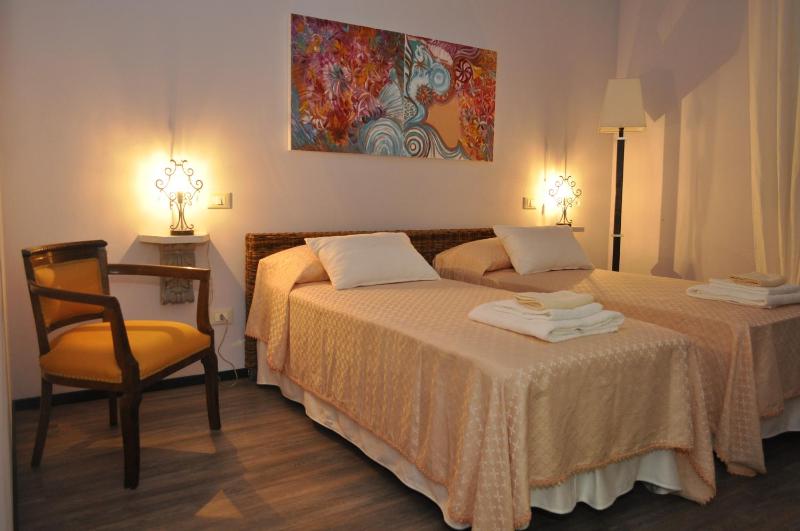 Double or Twin Room image 4