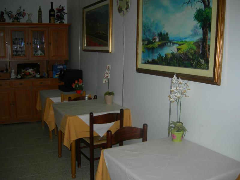 Hotel Euro - image 9
