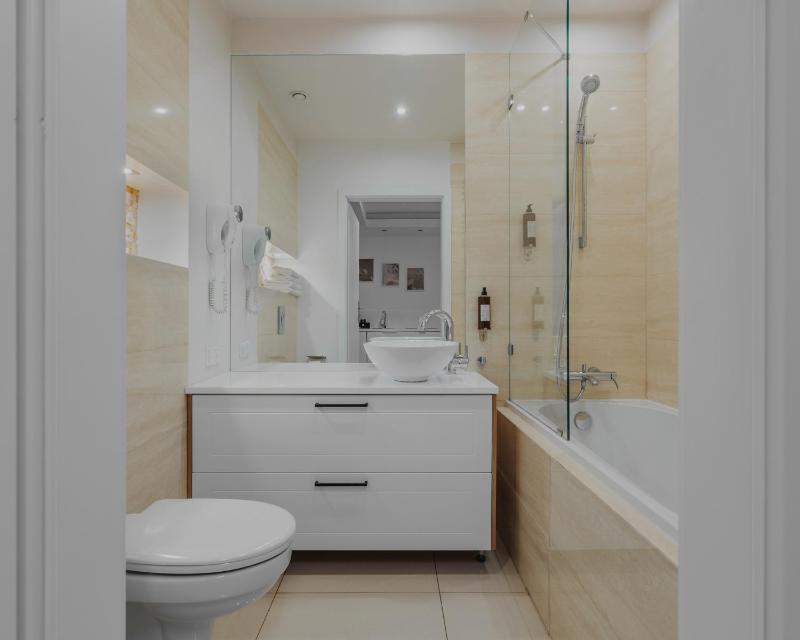 Studio Apartment image 3