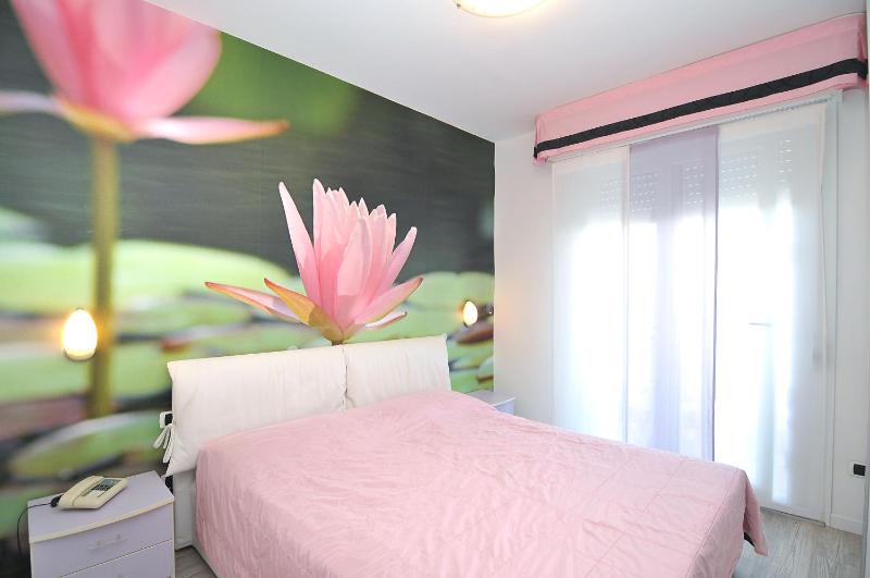 Economy Double or Twin Room - First Floor image 3