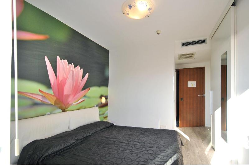 Economy Double or Twin Room - First Floor image 4