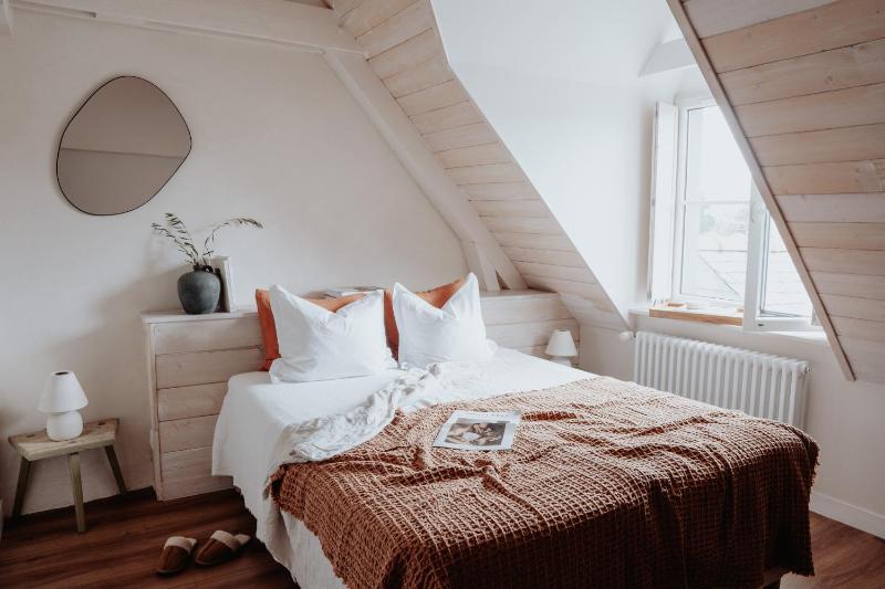 Classic Double Room image 1
