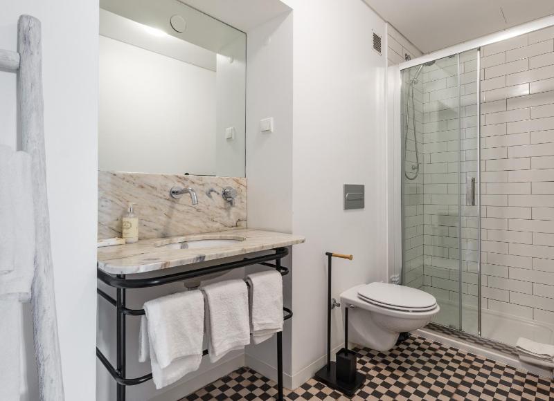 Ama Apartments - image 13