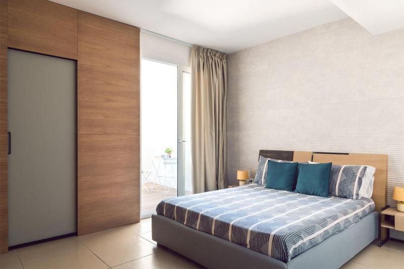 Deluxe Double Room with Balcony and Sea View image 1