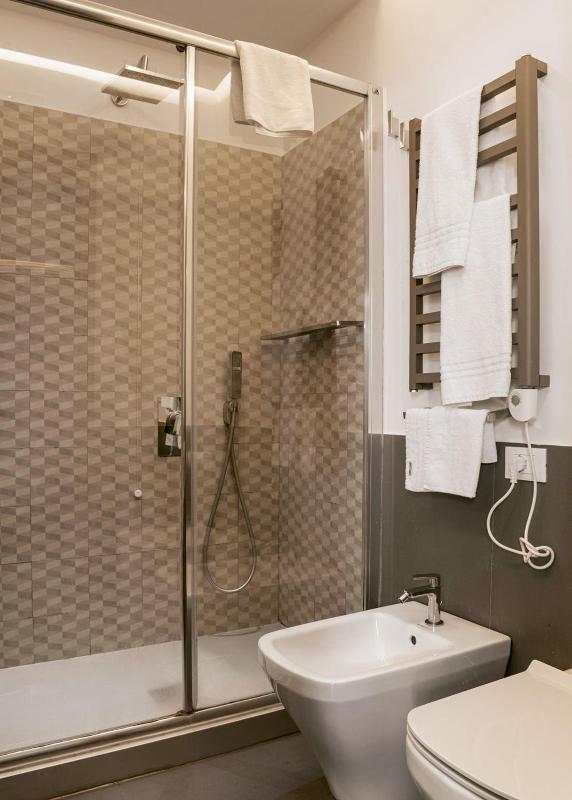 Deluxe Double Room with Sea View image 4