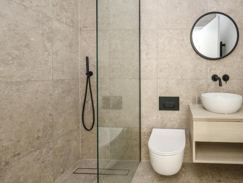 3 Compass Point - image 6
