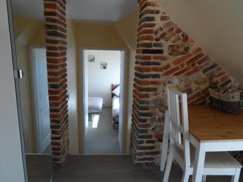 Family Room image 3