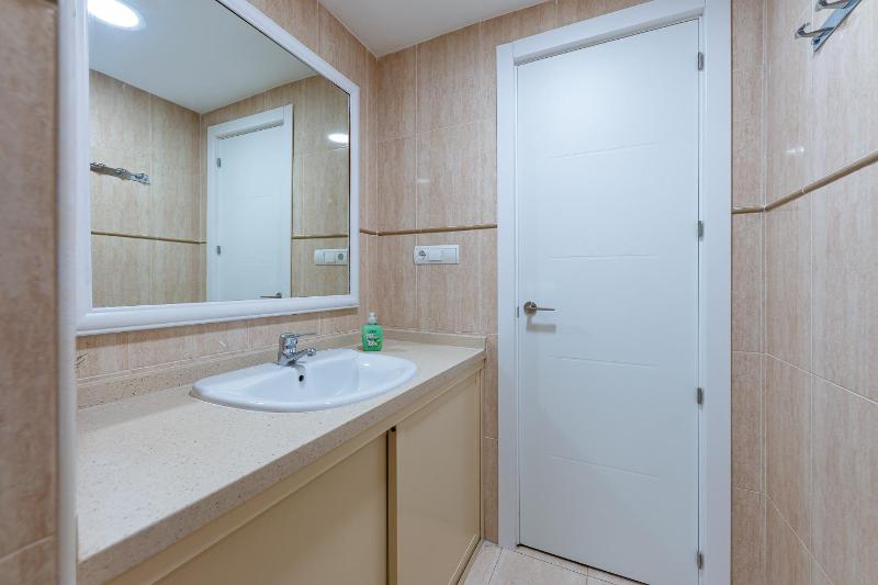 797 HOLIDAY RENTALS - Piso reformado con amplia terraza Carihue - image 26
