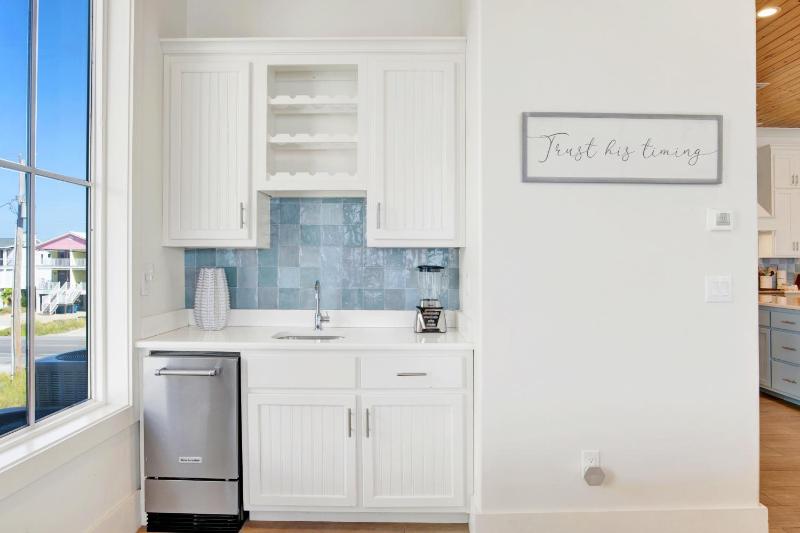 Seaside West 12 Bdrm 115 Bath Private Pools Sleeps 36 - image 26
