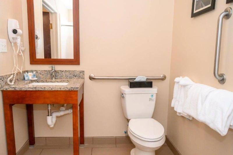 King Room - Disability Access/Non-Smoking image 2