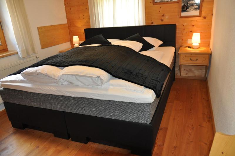 Three-Bedroom Apartment image 4