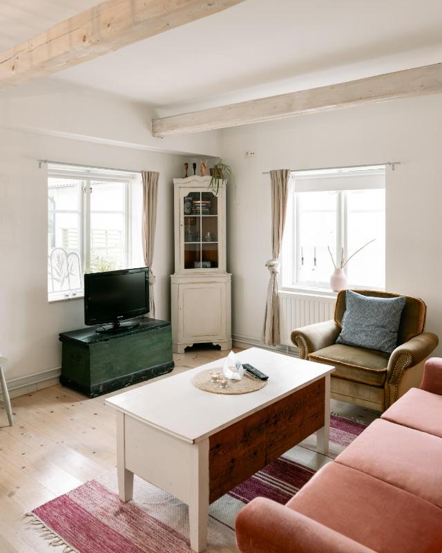 Two-Bedroom Apartment image 2