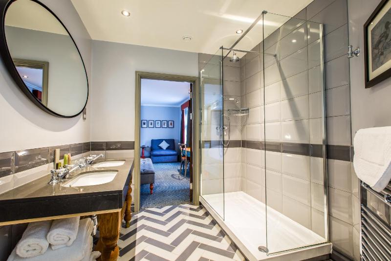 Superior Double Room image 2