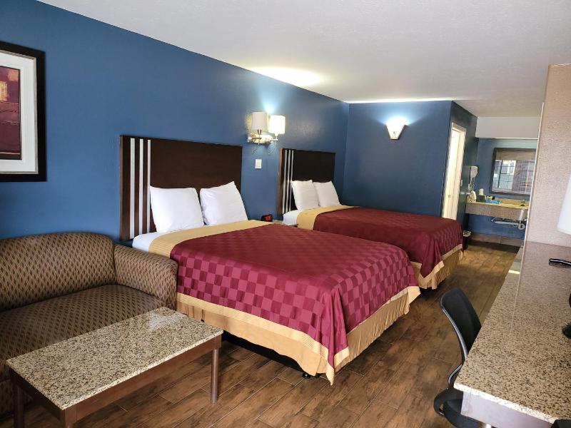 Queen Room with Two Queen Beds image 1