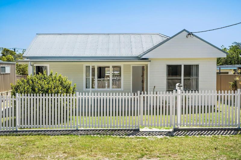 Shoalax at Shoal Bay - image 10