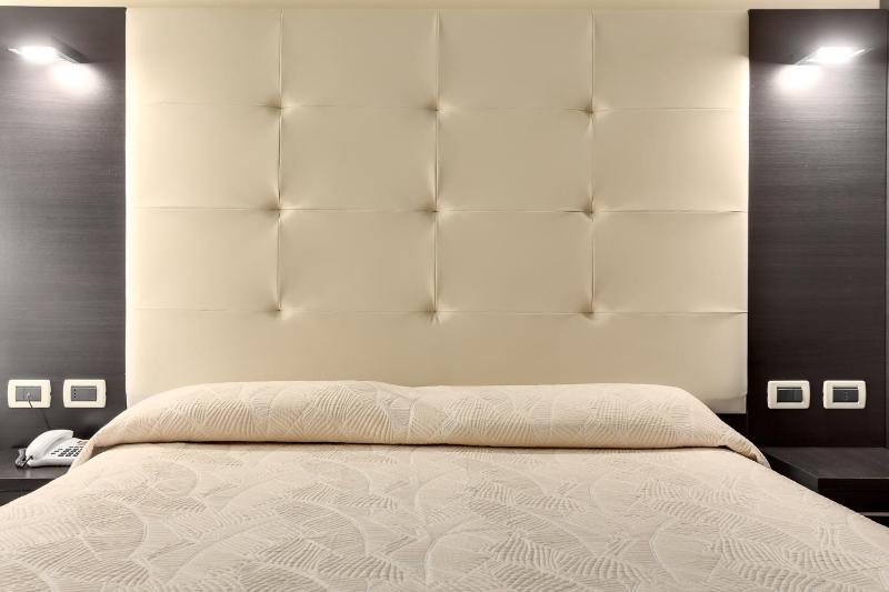 Double or Twin Room image 3