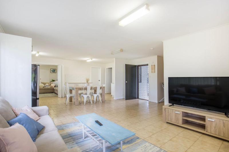 Crystal Bay - Pet Friendly - 3 Mins Walk to Beach - image 12