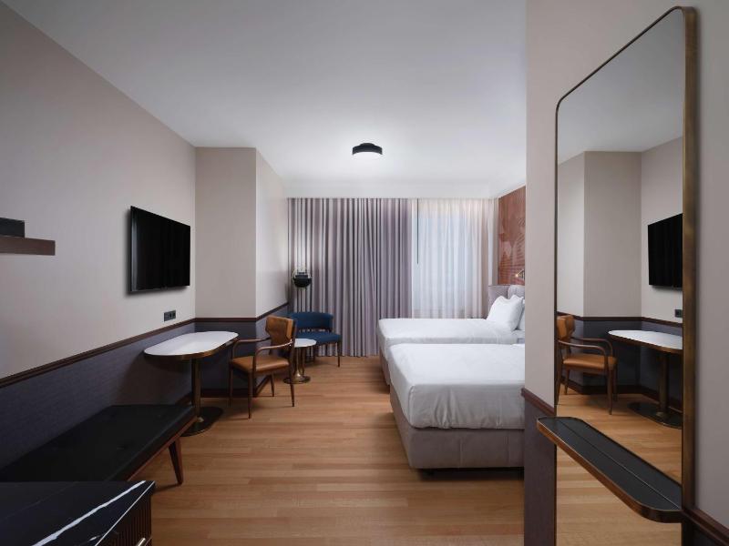 Iceland Parliament Hotel Curio Collection by Hilton - image 10