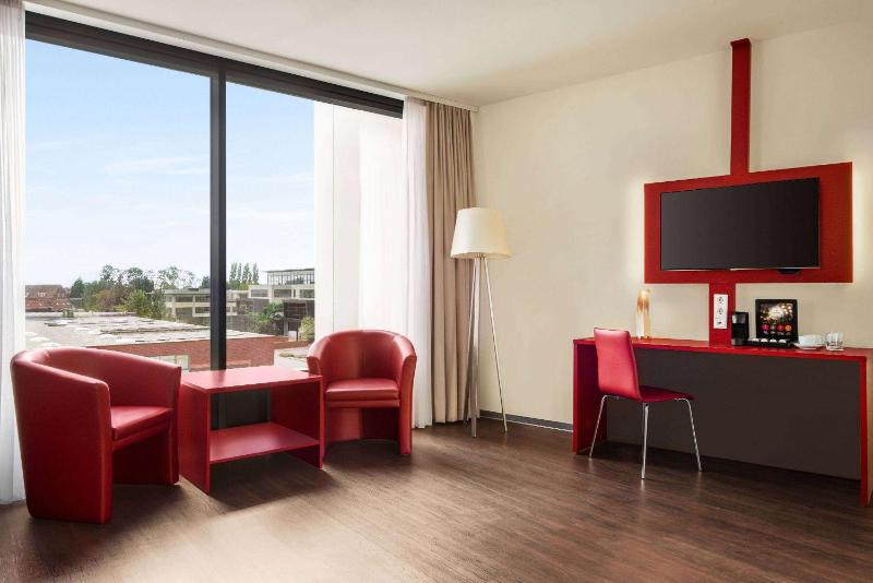 Junior Suite image 3