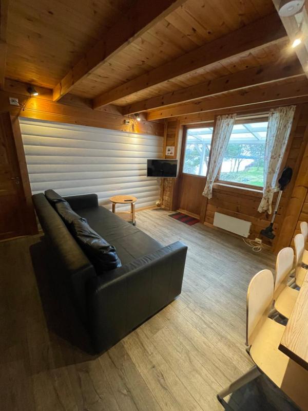 Three-Bedroom Cottage image 2