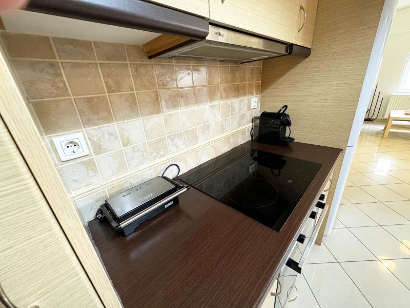 One-Bedroom Apartment image 2