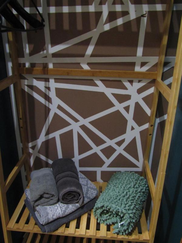 Contemporary Room image 3
