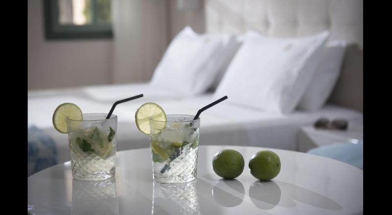 Petra Beach Hotel - image 14